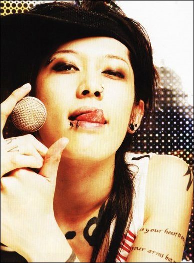 miyavi55.jpg