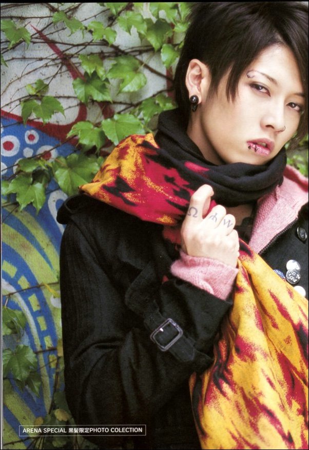 miyavi57.jpg